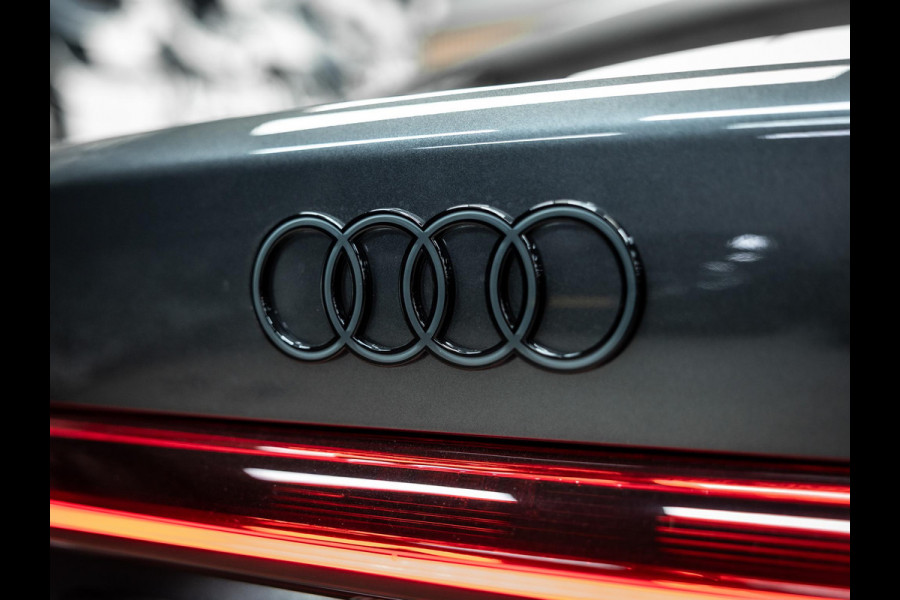 Audi A5 Limousine 2.0 e-hybrid quattro S edition Competition voorzien van alle bedenkbare opties!!!!