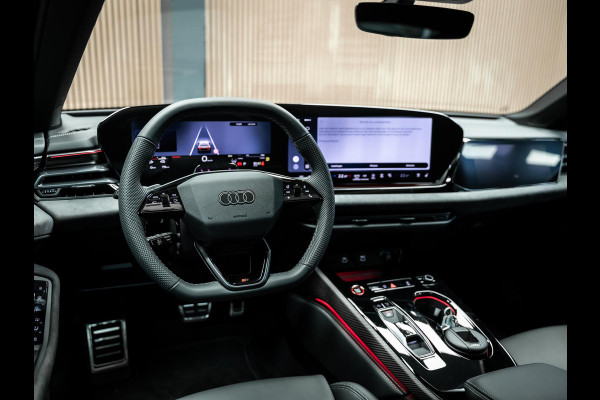 Audi A5 Limousine 2.0 e-hybrid quattro S edition Competition voorzien van alle bedenkbare opties!!!!