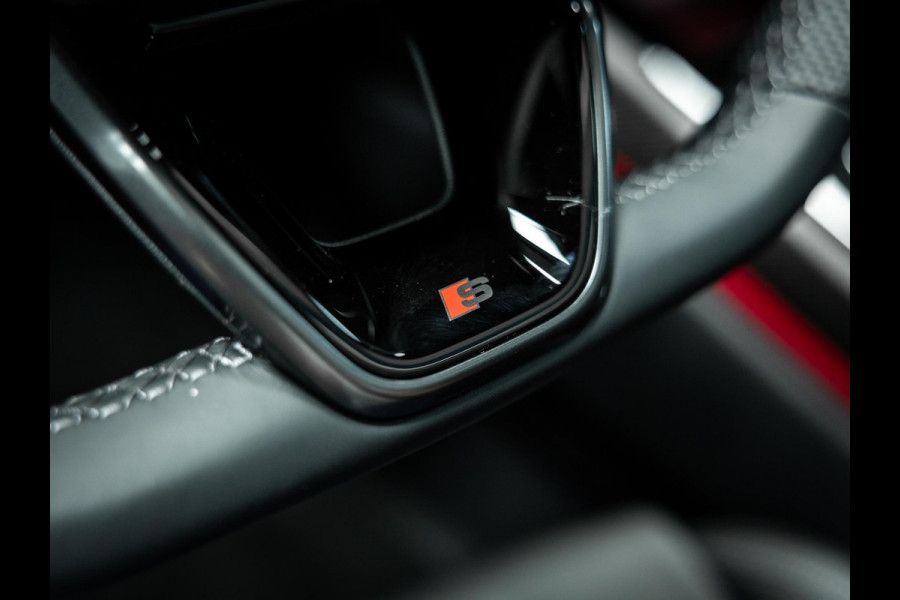 Audi A5 Limousine 2.0 e-hybrid quattro S edition Competition voorzien van alle bedenkbare opties!!!!