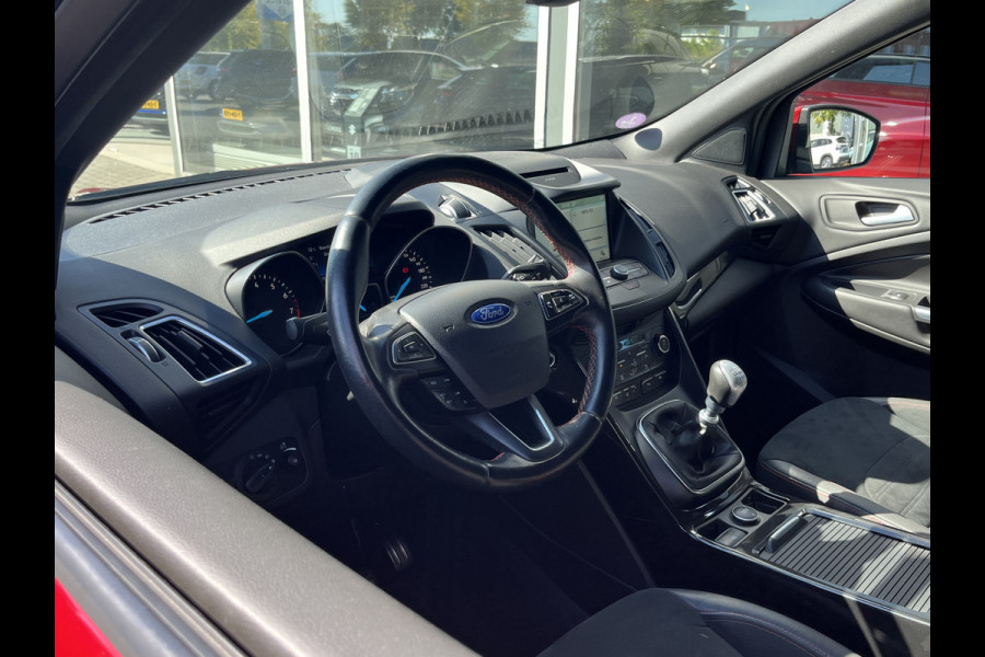 Ford Kuga 1.5 EcoBoost ST Line 150pk/110kW 6-bak | Trekhaak | Elek. achterklep | 19'' | Bi-Xenon | Climate | Navi | Camera | etc. etc.