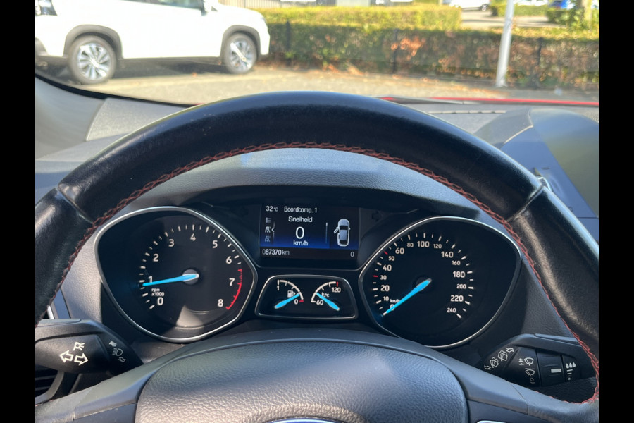 Ford Kuga 1.5 EcoBoost ST Line 150pk/110kW 6-bak | Trekhaak | Elek. achterklep | 19'' | Bi-Xenon | Climate | Navi | Camera | etc. etc.