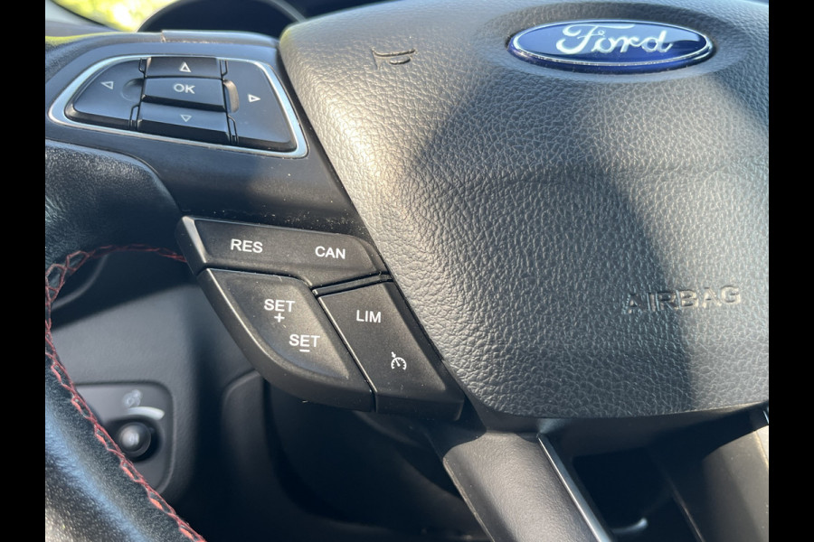 Ford Kuga 1.5 EcoBoost ST Line 150pk/110kW 6-bak | Trekhaak | Elek. achterklep | 19'' | Bi-Xenon | Climate | Navi | Camera | etc. etc.