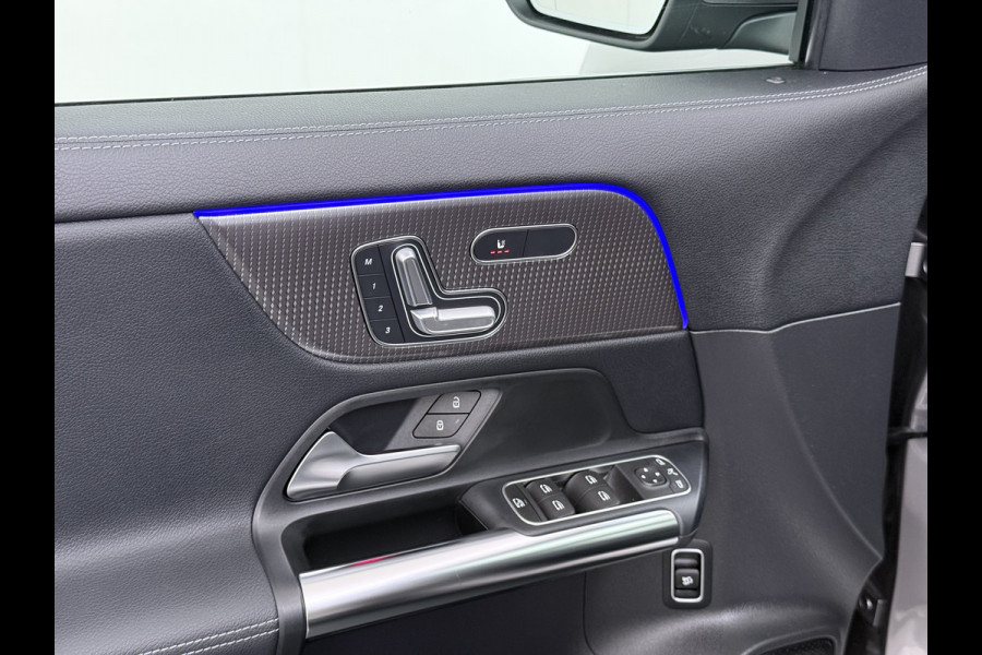 Mercedes-Benz GLA 180 Luxury Line | Pano Memory Multibeam Sfeer Keyless