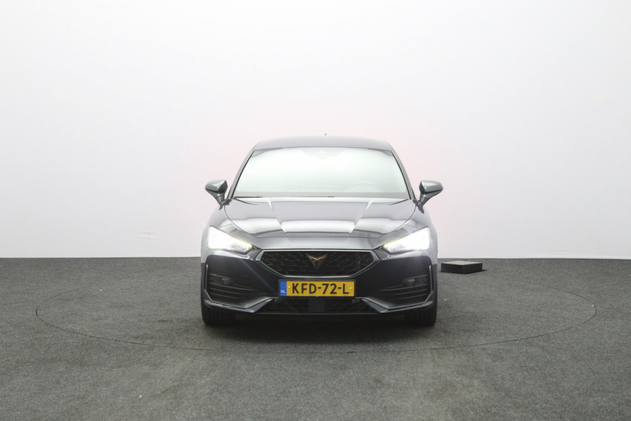 CUPRA Leon 1.4 e-Hybrid 204 PK Business PHEV, Stoelverwarming, Groot-Navigatie, Achteruitrijcamera