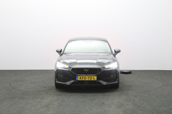 CUPRA Leon 1.4 e-Hybrid 204 PK Business PHEV, Stoelverwarming, Groot-Navigatie, Achteruitrijcamera