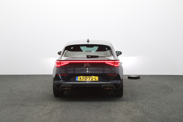CUPRA Leon 1.4 e-Hybrid 204 PK Business PHEV, Stoelverwarming, Groot-Navigatie, Achteruitrijcamera
