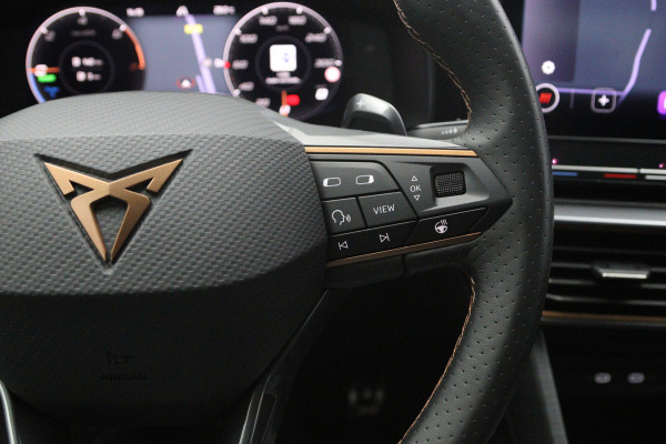 CUPRA Leon 1.4 e-Hybrid 204 PK Business PHEV, Stoelverwarming, Groot-Navigatie, Achteruitrijcamera