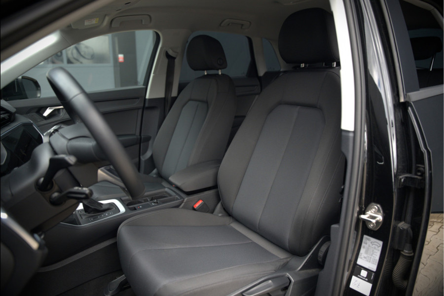 Audi Q3 45 TFSI e Advanced edition | Stoelverwarming | Adaptive Cruise Control | Navigatie | Keyless | Matrix LED | Apple Carplay | DAB | Climate Control | Parkeersensoren | SOH 93,6%