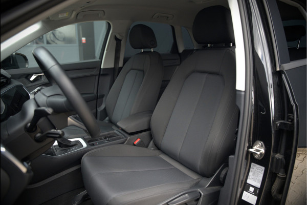 Audi Q3 45 TFSI e Advanced edition | Stoelverwarming | Adaptive Cruise Control | Navigatie | Keyless | Matrix LED | Apple Carplay | DAB | Climate Control | Parkeersensoren | SOH 93,6%