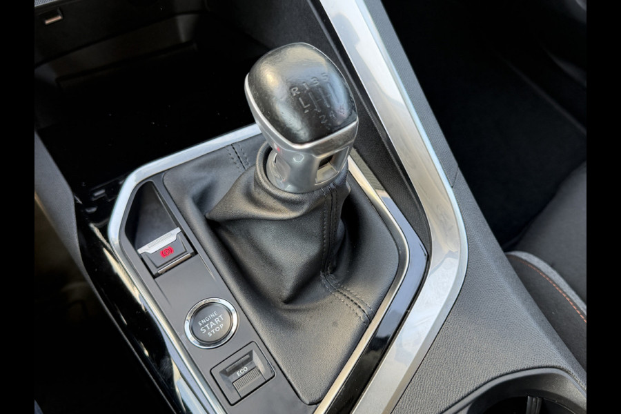 Peugeot 5008 BWJ 2021 | 1.2T 131PK Lease Active 7P | TREKHAAK | NAVI | CLIMA | 17'' LMV | PDC | CAMERA A | CRUISE |