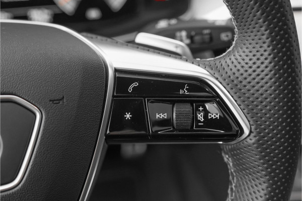 Audi A6 Avant 40 TFSI S Edition Pano Matrix LED Camera 21"