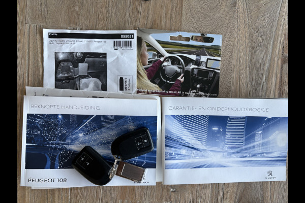 Peugeot 108 1.0 e-VTi Allure Airco - Achteruitrijcamera - Bluetooth - Led verlichting - Elektrische ramen - Licht metalen velgen 15 inch - Mistlampen voor - Stuur multifunctioneel - Start/ stop systeem - Centrale vergrendeling met afstandsbediening