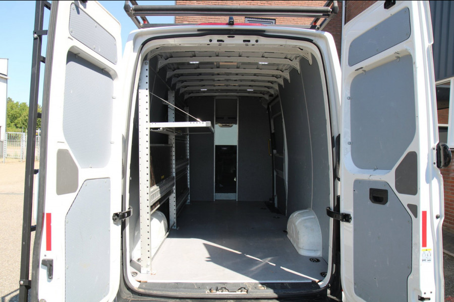 Volkswagen Crafter 35 2.0 TDI 140PK L4H3 Comfort / Imperiaal / Camera / App connect
