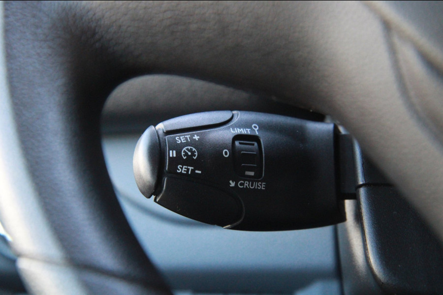 Peugeot Expert 2.0 BlueHDI 120PK Standard Pro / App connect / Cruise / BLIS