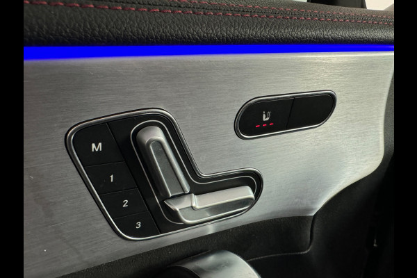 Mercedes-Benz CLA-Klasse 180 AMG Pano|Keyless|Sfeer|Memory|Stoelverwarming|AMG