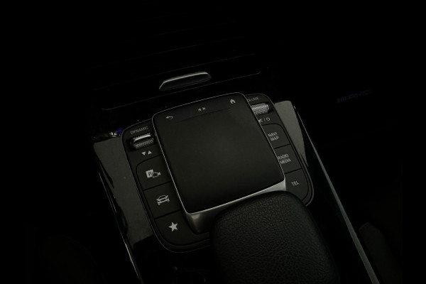 Mercedes-Benz CLA-Klasse 180 AMG Pano|Keyless|Sfeer|Memory|Stoelverwarming|AMG