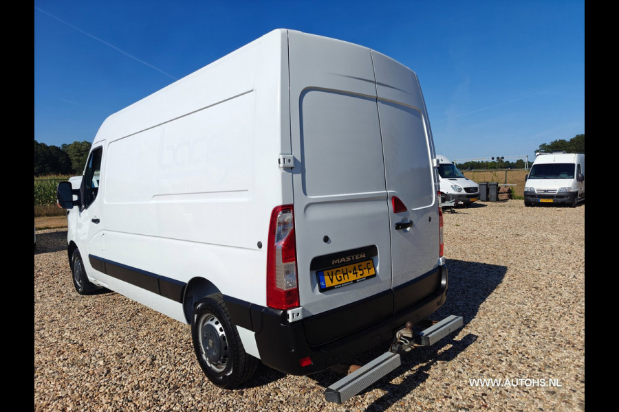 Renault Master T35 2.3 dCi 135 L2H2 ,+ werkplaats inrichting , Euro 6 , 1e Eig , 140 PK , Apk 8- 2027 , Camera , leuke bus.