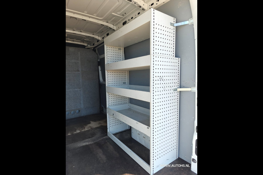 Renault Master T35 2.3 dCi 135 L2H2 ,+ werkplaats inrichting , Euro 6 , 1e Eig , 140 PK , Apk 8- 2027 , Camera , leuke bus.