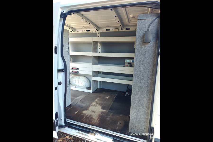 Renault Master T35 2.3 dCi 135 L2H2 ,+ werkplaats inrichting , Euro 6 , 1e Eig , 140 PK , Apk 8- 2027 , Camera , leuke bus.