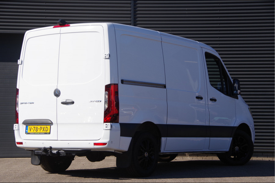 Mercedes-Benz Sprinter 317 1.9 CDI L1H1 RWD AUT. LED, TREKHAAK, LEDER, 360 CAMERA, STANDKACHEL, STOELVERWARMING, LEDER STUUR, CRUISE