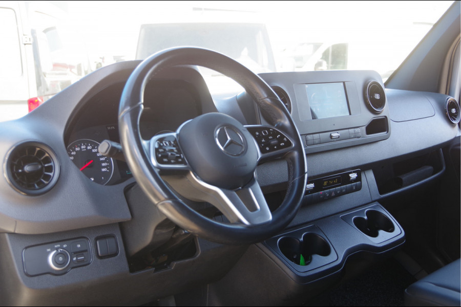 Mercedes-Benz Sprinter 317 1.9 CDI L1H1 RWD AUT. LED, TREKHAAK, LEDER, 360 CAMERA, STANDKACHEL, STOELVERWARMING, LEDER STUUR, CRUISE