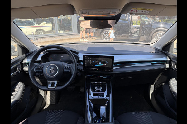 MG Mg5 electric Long Range Comfort 61 kWh SOH 96% | ACHTERUITRIJCAMERA | ADAPTIVE CRUISE CONTROL | STOEL & STUURVERWARMING | MG DEALER ONDERHOUDEN | FABRIEKSGARANTIE T/M 12-2030 |