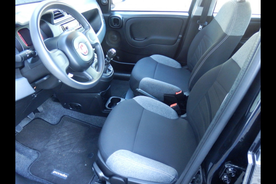 Fiat Panda 1.0 Hybrid Cross I 5 pers. uitv. I Airco I Tel voorber. I