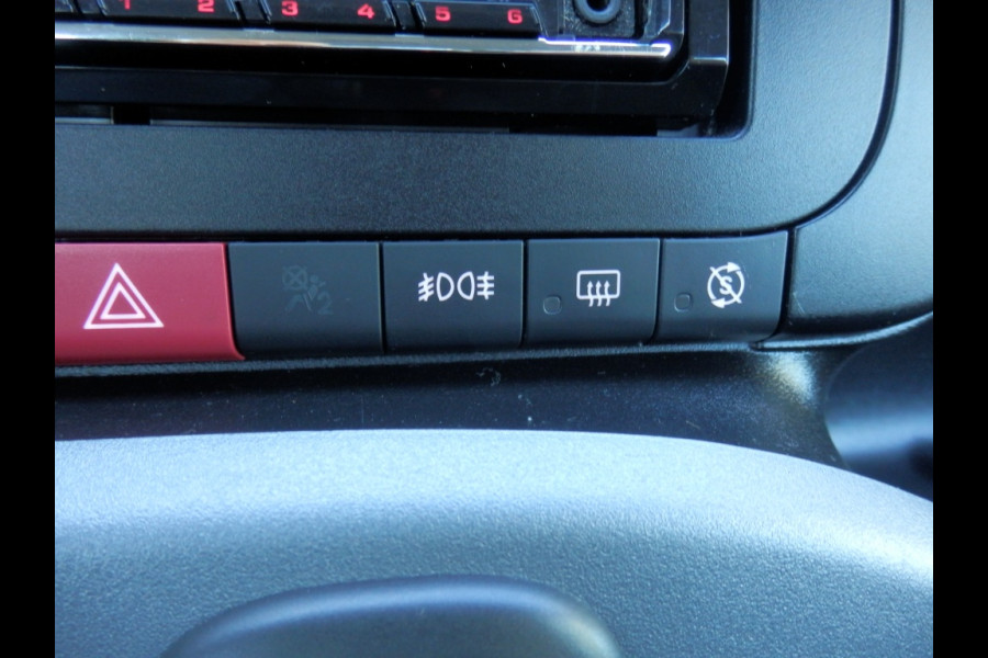 Fiat Panda 1.0 Hybrid Cross I 5 pers. uitv. I Airco I Tel voorber. I