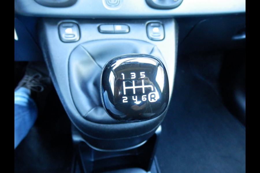 Fiat Panda 1.0 Hybrid Cross I 5 pers. uitv. I Airco I Tel voorber. I