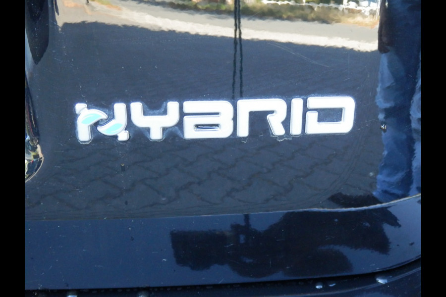 Fiat Panda 1.0 Hybrid Cross I 5 pers. uitv. I Airco I Tel voorber. I
