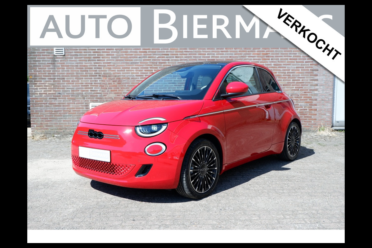 Fiat 500E La Prima 42 kWh / INCL. 12 mnd BOVAG / JBL-Speakers / Camera