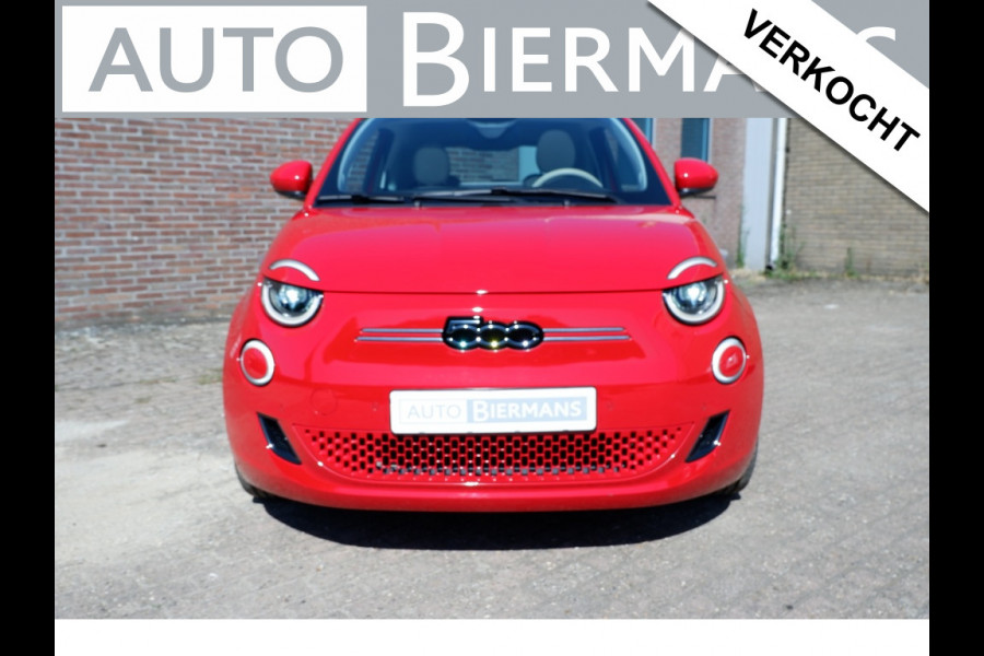 Fiat 500E La Prima 42 kWh / INCL. 12 mnd BOVAG / JBL-Speakers / Camera