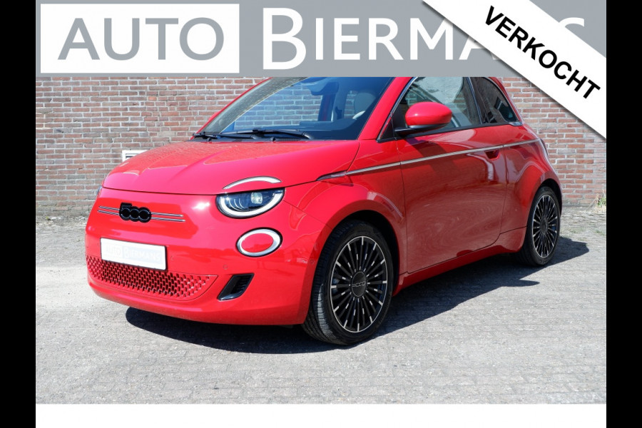 Fiat 500E La Prima 42 kWh / INCL. 12 mnd BOVAG / JBL-Speakers / Camera