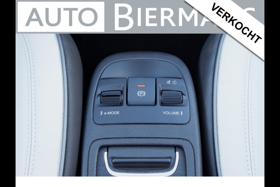 Fiat 500E La Prima 42 kWh / INCL. 12 mnd BOVAG / JBL-Speakers / Camera