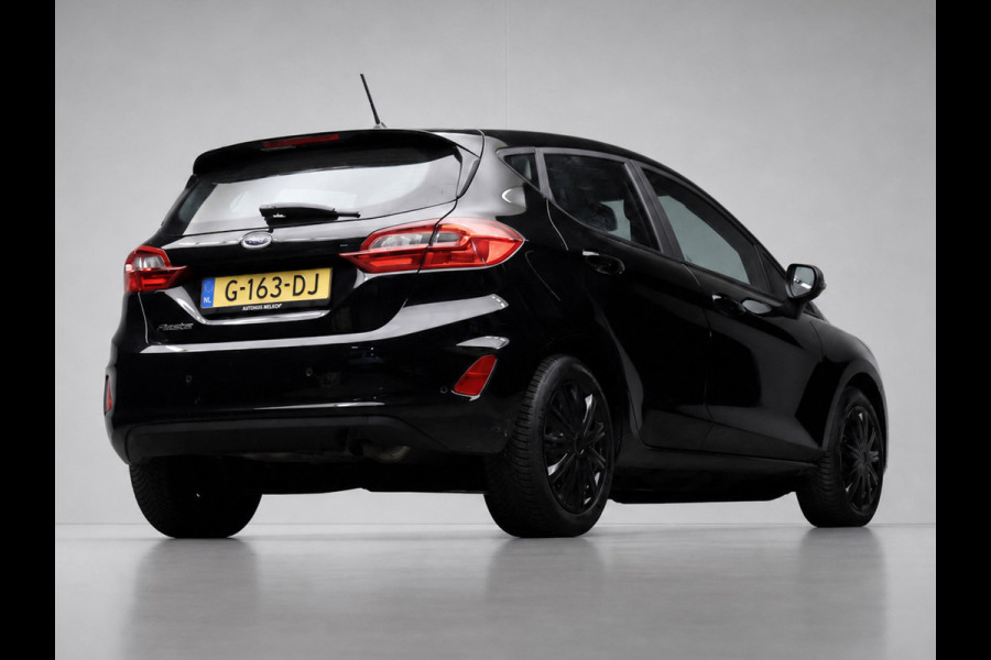 Ford Fiesta 1.1 Sport (APPLE CARPLAY,NAVI,LED,PDC,LANE ASSIST,DAB,BLUETOOTH,SPORTSTOELEN,LM VELGEN,NIEUWE APK,NETTE STAAT)