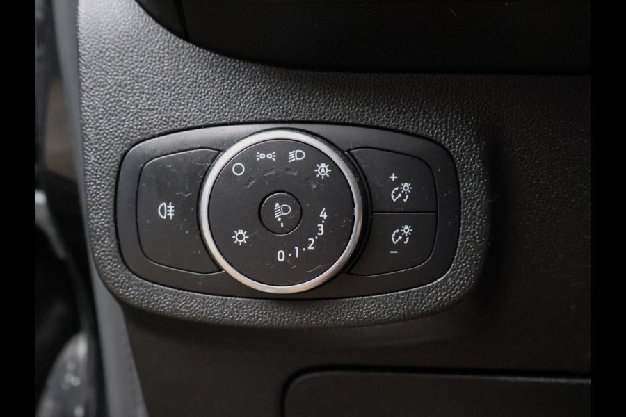Ford Fiesta 1.1 Sport (APPLE CARPLAY,NAVI,LED,PDC,LANE ASSIST,DAB,BLUETOOTH,SPORTSTOELEN,LM VELGEN,NIEUWE APK,NETTE STAAT)