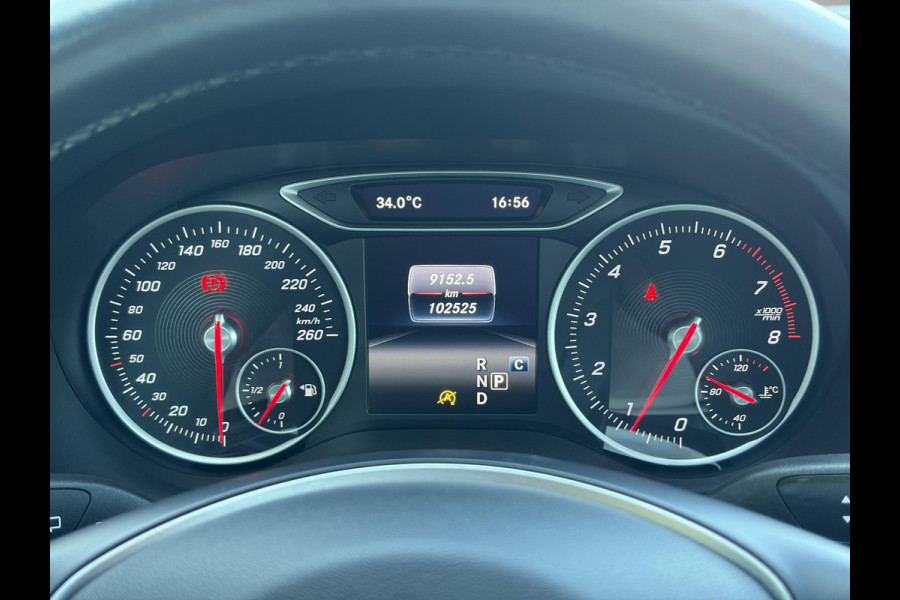 Mercedes-Benz A-Klasse 160 Ambition Automaat l Dealer Onderhouden l Pano l Carplay l Stoelverw l Navi l Halfleder l Pdc l LED l Clima l Cruise l Lm velgen l 102pk l N.A.P l Apk tot 07-2027
