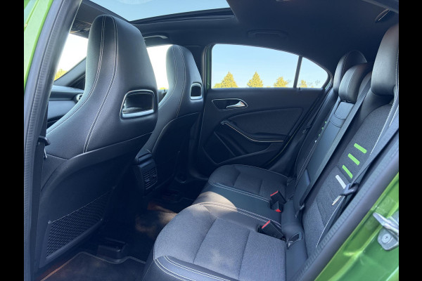 Mercedes-Benz A-Klasse 160 Ambition Automaat l Dealer Onderhouden l Pano l Carplay l Stoelverw l Navi l Halfleder l Pdc l LED l Clima l Cruise l Lm velgen l 102pk l N.A.P l Apk tot 07-2027