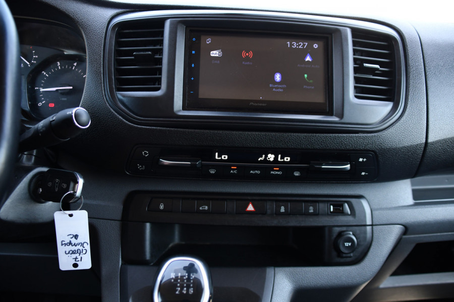 Citroën Jumpy 2.0 BlueHDI 120 L3 PB Edition Camera, Cruise, Carplay, Clima, 122pk, Trekhaak, 6 zitplaatsen, Sensoren, Multimedia, Uniek!