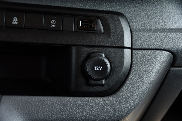 Citroën Jumpy 2.0 BlueHDI 120 L3 PB Edition Camera, Cruise, Carplay, Clima, 122pk, Trekhaak, 6 zitplaatsen, Sensoren, Multimedia, Uniek!
