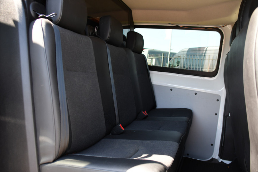Citroën Jumpy 2.0 BlueHDI 120 L3 PB Edition Camera, Cruise, Carplay, Clima, 122pk, Trekhaak, 6 zitplaatsen, Sensoren, Multimedia, Uniek!