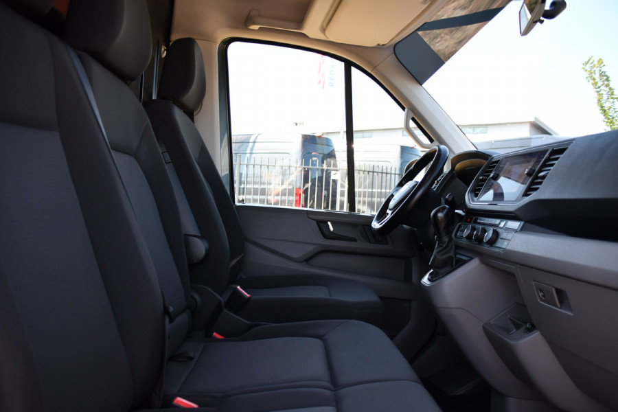 MAN TGE 3.140 35 2.0 L3H2 PB Edition Camera, Cruise, Carplay, LED, Stoelverwarming, Stuurverwarming, 140pk, Trekhaak, Automaat, Uniek!