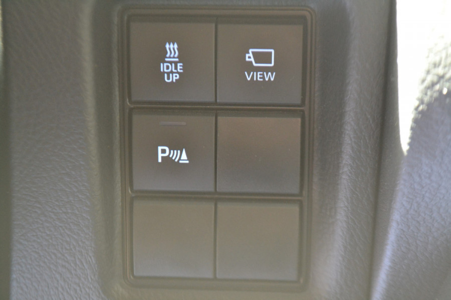 Toyota Land Cruiser 150 2.8 D-4D-F Professional High Roof Blind Van 204PK LEDER ETC