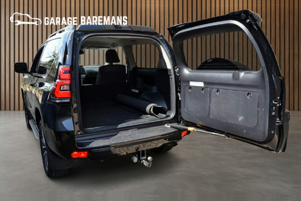 Toyota Land Cruiser 150 2.8 D-4D-F Professional High Roof Blind Van 204PK LEDER ETC