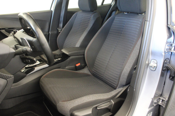 Peugeot 2008 1.2 PureTech Active Pack