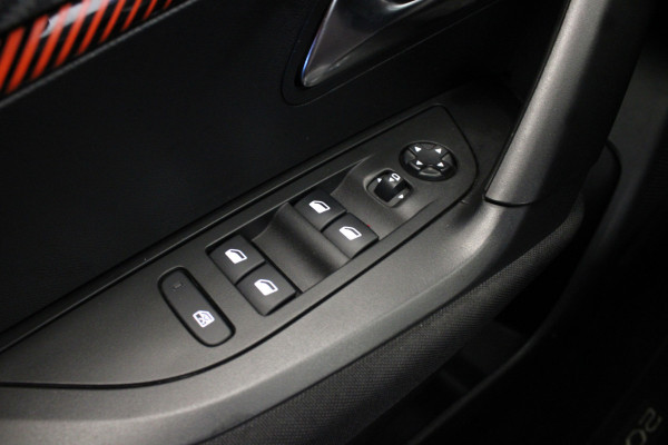Peugeot 2008 1.2 PureTech Active Pack