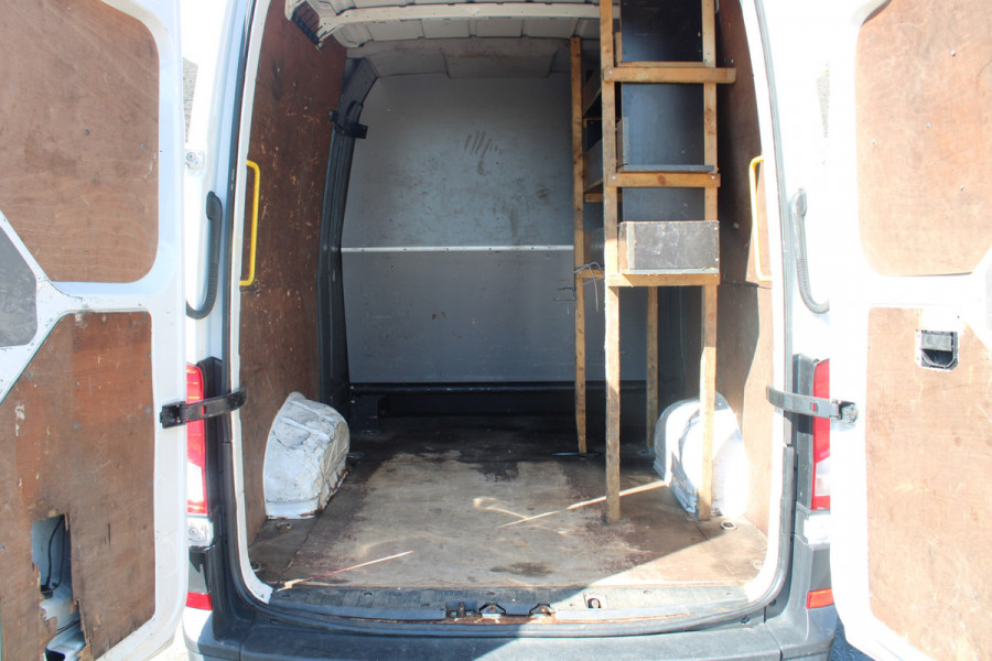 Volkswagen Crafter 35 2.0 TDI L3H3 DC
