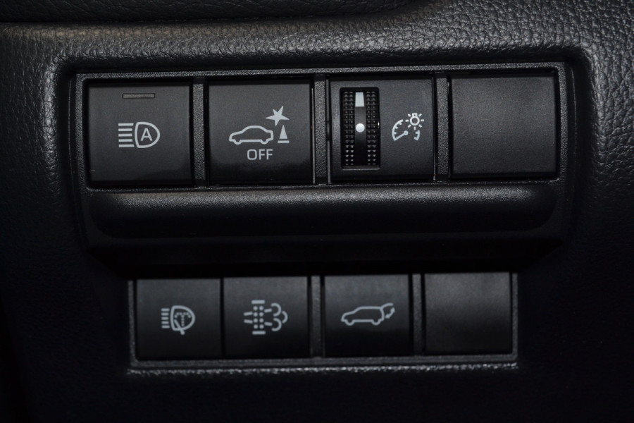 Toyota Land Cruiser 250 2.8 D-4D Blind Van Navigator