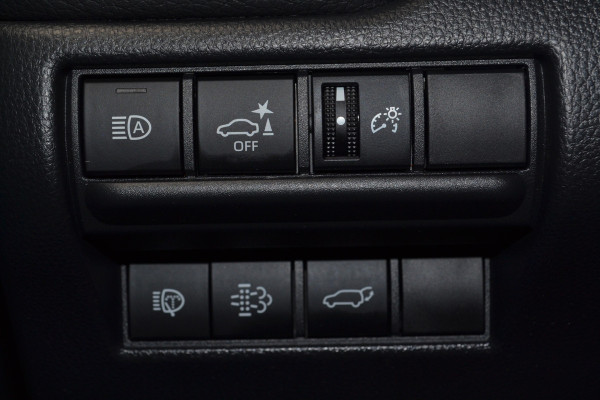 Toyota Land Cruiser 250 2.8 D-4D Blind Van Navigator