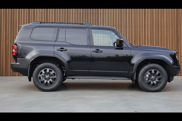 Toyota Land Cruiser 250 2.8 D-4D Executive 5P. Geel kenteken INCL BTW EN BPM